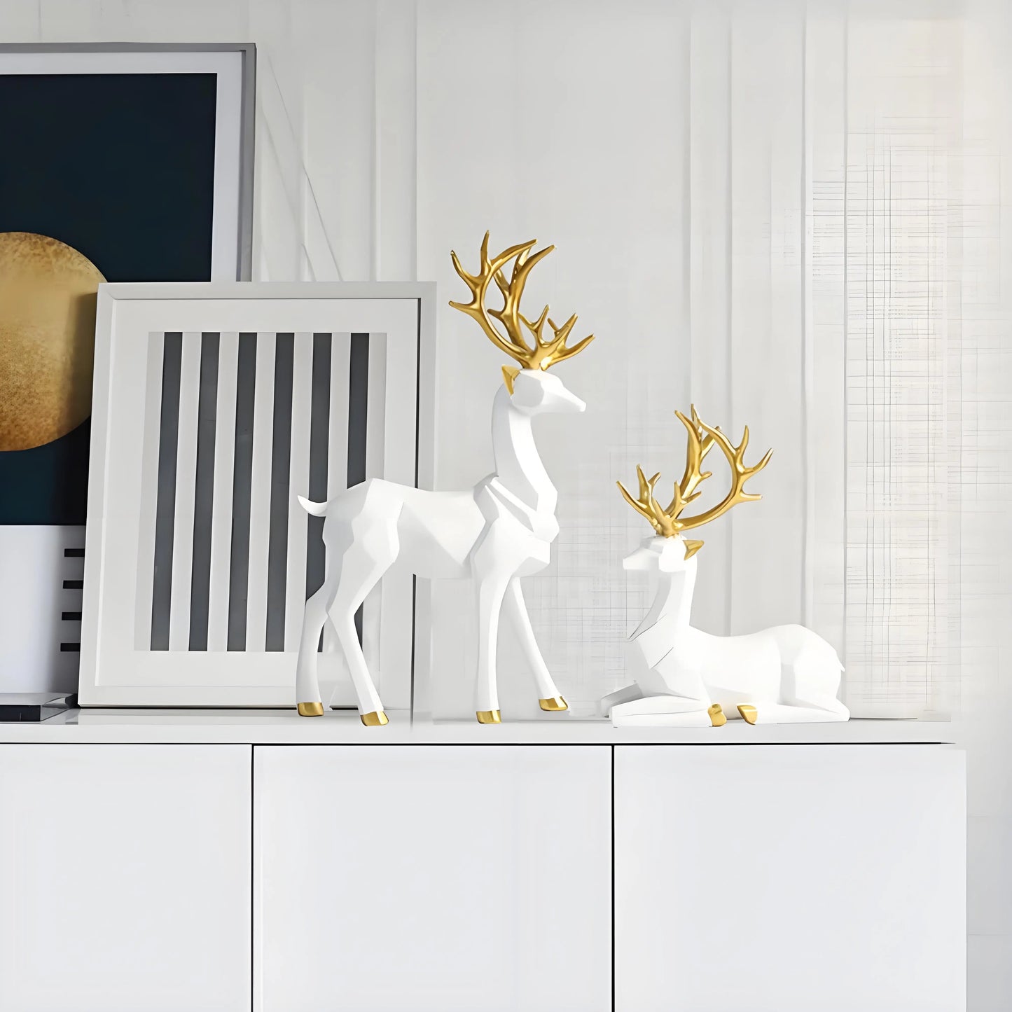 Geometric Elk Statue Set of 2, Modern Resin Deer Sculpture for Living Room & Office Decor - Elegant Display for Shelf & Desk